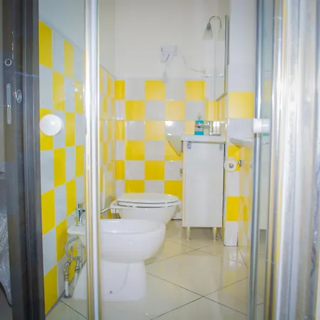 Max E Restaurant Hotel