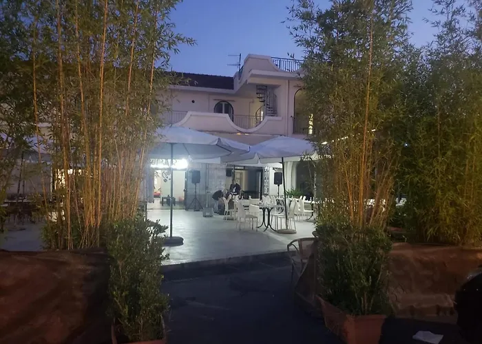 Hotel Max E Restaurant *